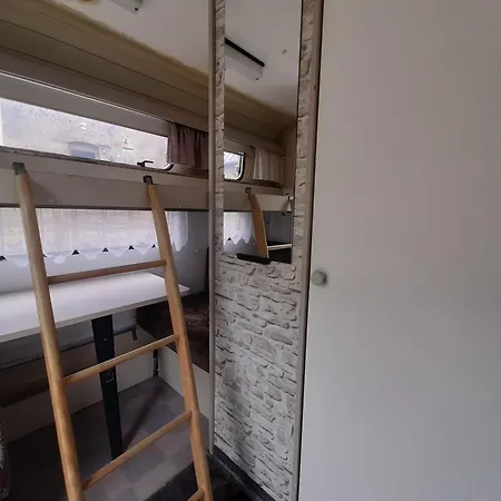 La Caravane Campagnarde 5 Personnes, Sur Terrain Prive Hétvégi ház