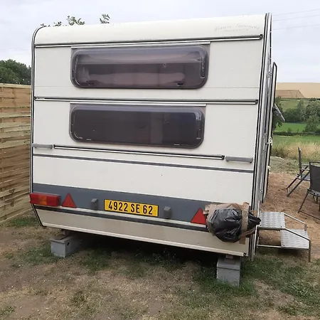 Hétvégi ház La Caravane Campagnarde 5 Personnes, Sur Terrain Prive