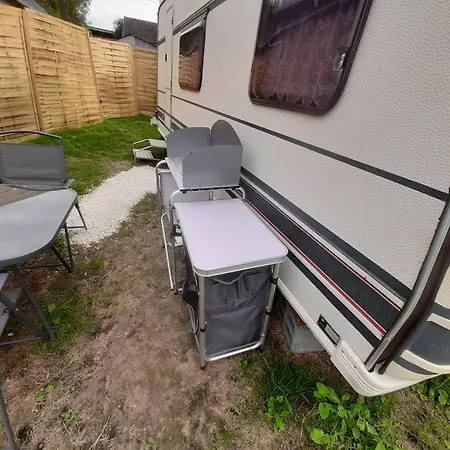 La Caravane Campagnarde 5 Personnes, Sur Terrain Prive Hétvégi ház *